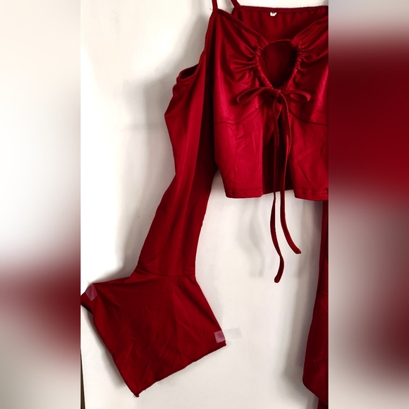 Womens Off Shoulder burgundy red Long Sleeve w/adjustable straps Crop Top Size M - Picture 5 of 8